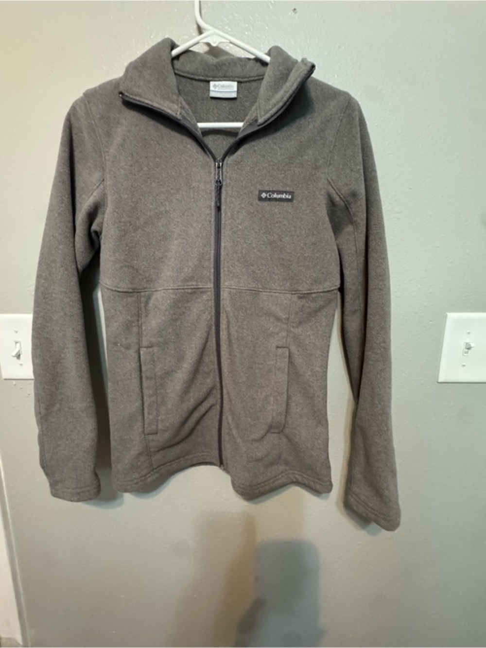 Columbia women’s Charcoal Gray Full-Zip Hooded Fleece Jacket